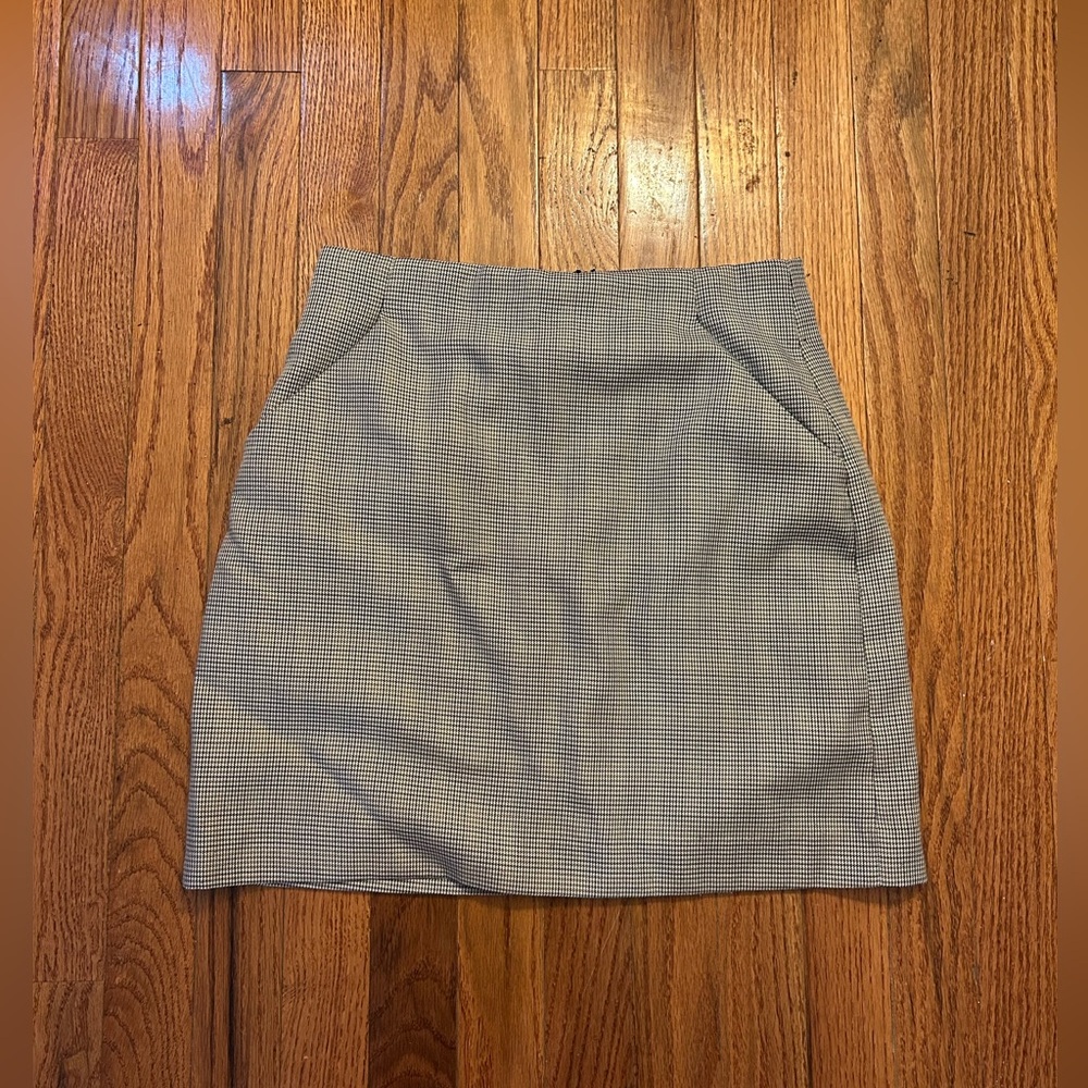 Mod Ref Grey Stretch Pencil Skirt – Size Small, Office Classic